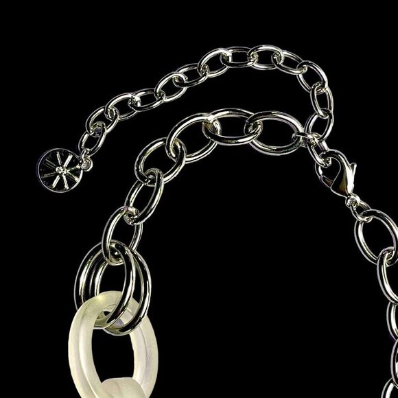 RJ Graziano Acrylic Lucite Necklace Clear Frosted Link Silver Tone Metal Chunky - Picture 4 of 10